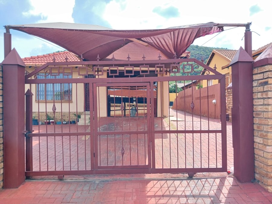 3 Bedroom Property for Sale in Tlhabane West North West